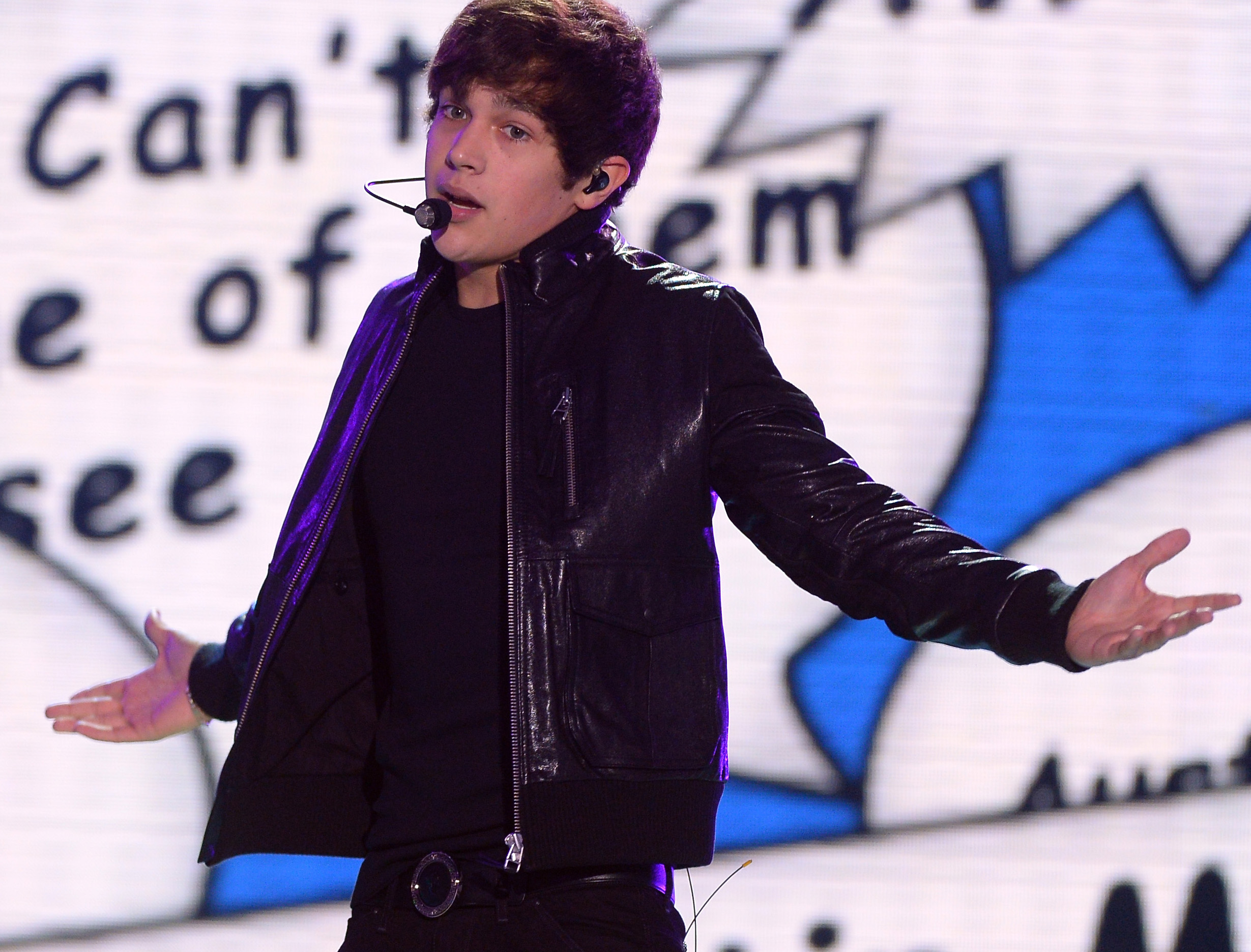 Find Out Why Austin Mahone Feels Bad for His Fans! - J-14