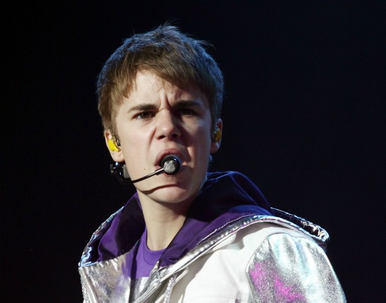 10 Photos Of Justin Bieber Looking Extremely Angry J 14 