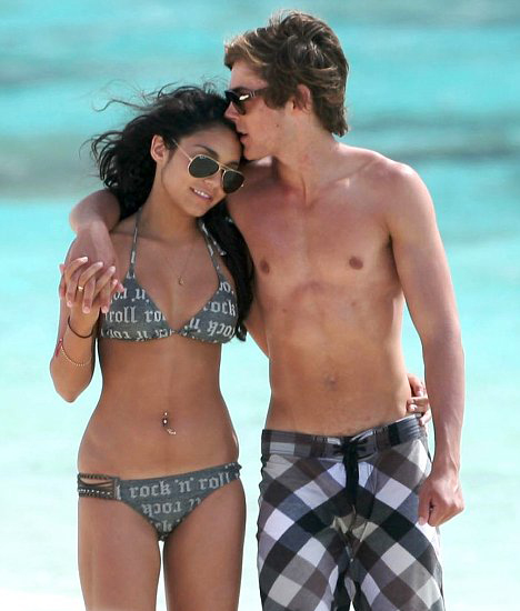 10 Photos That Will Make You Wish Zac Efron And Vanessa Hudgens Never Broke Up J 14 J 14