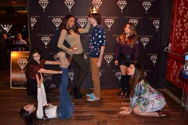 15 Photos That Prove Fifth Harmony Takes the Best Meet-and-Greet Pics of  All Time | J-14