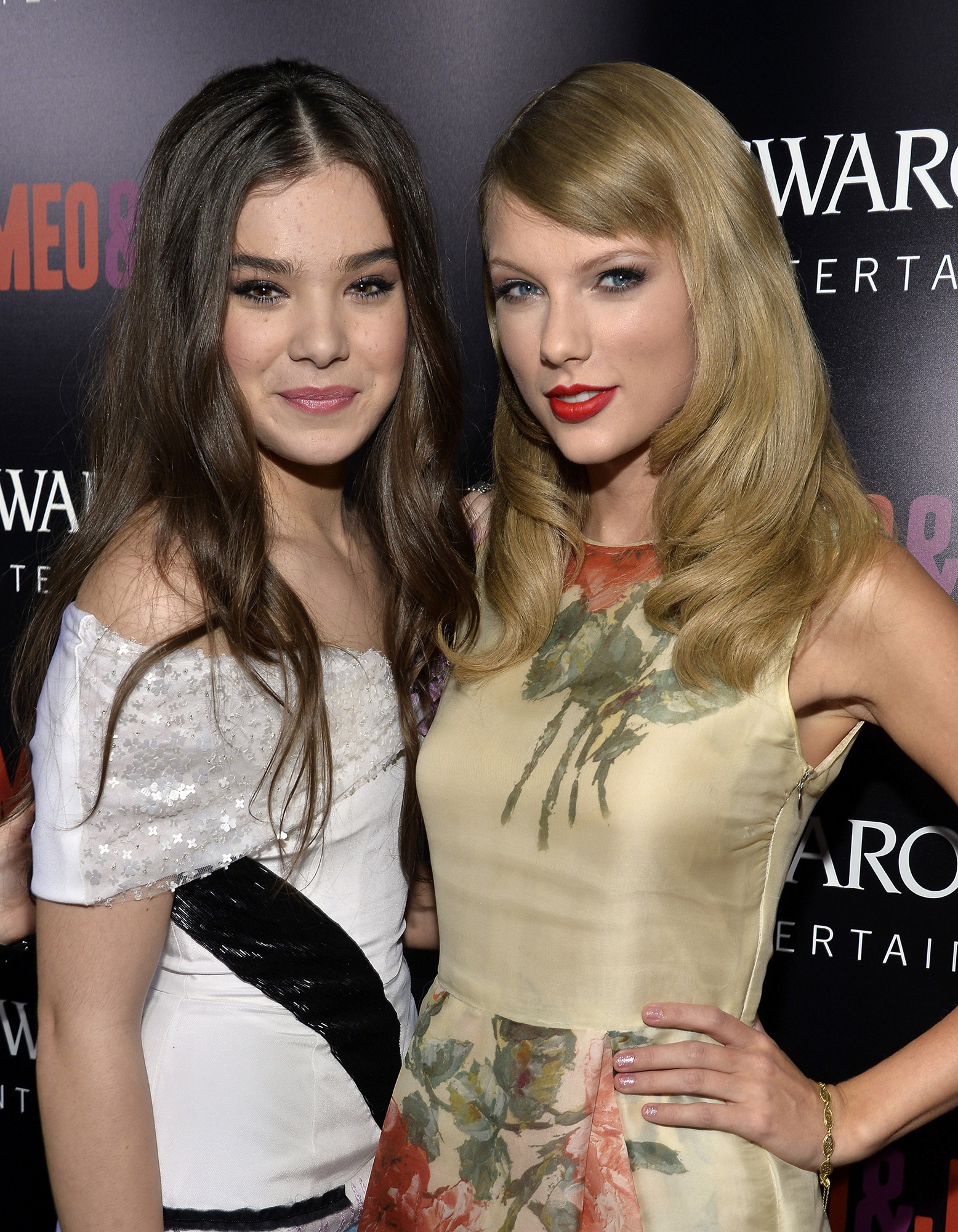 Did Hailee Steinfeld Just Throw Shade At Taylor Swifts Girl Squad