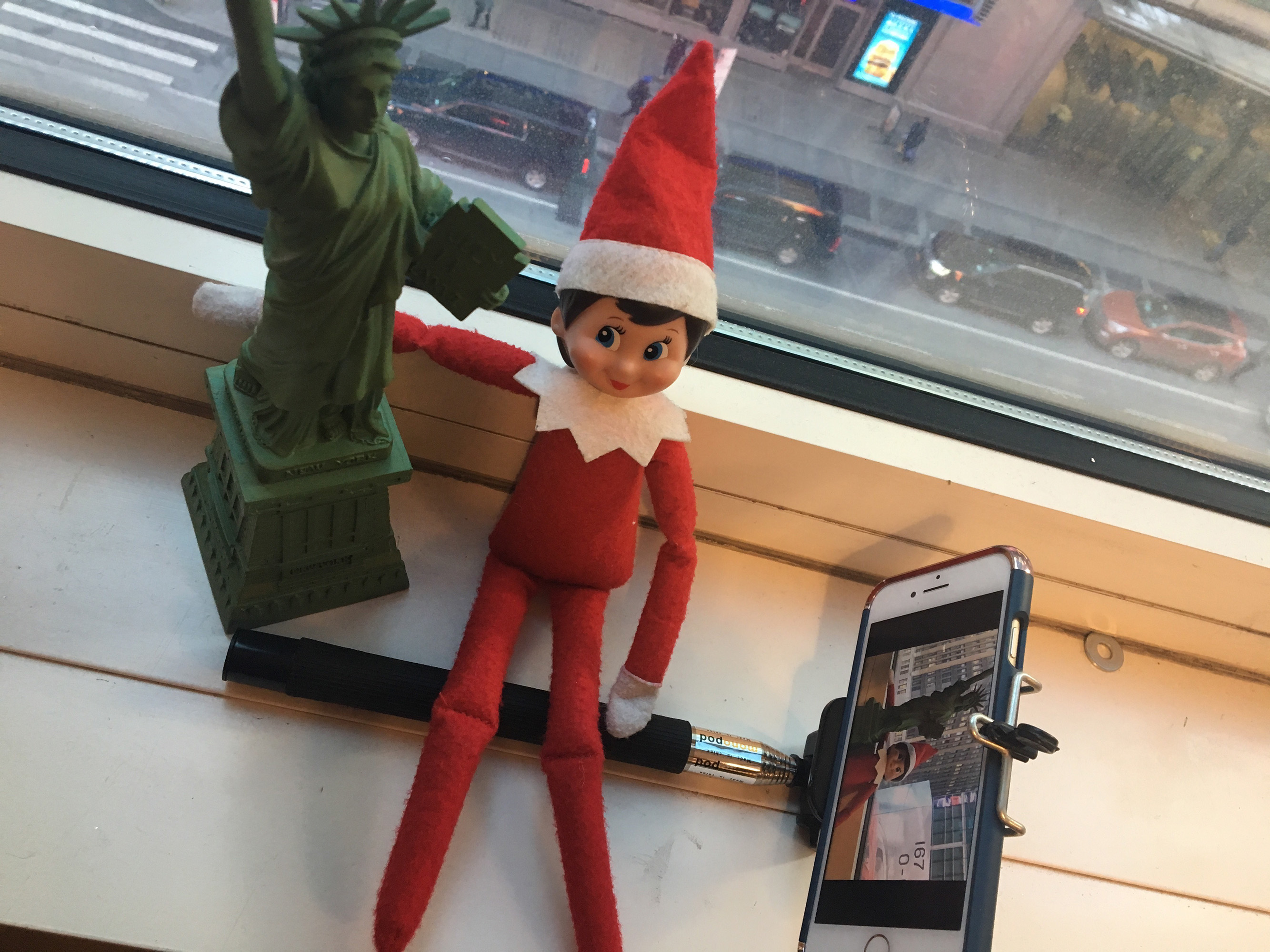 Elf on the Shelf: Night 14 #elfontheshelfideas #elftok