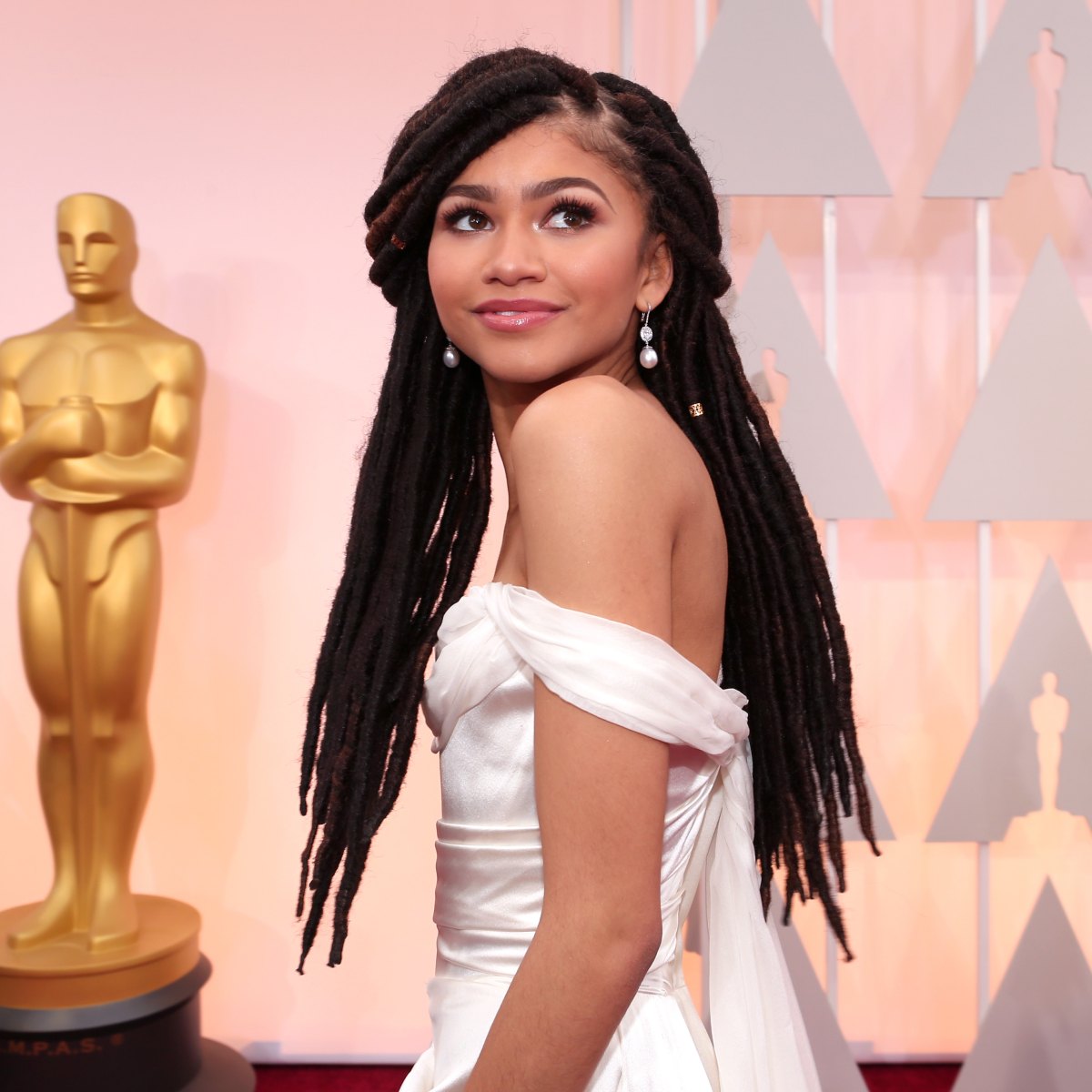 Zendaya Hair: See the Stars Standout Wig Styles