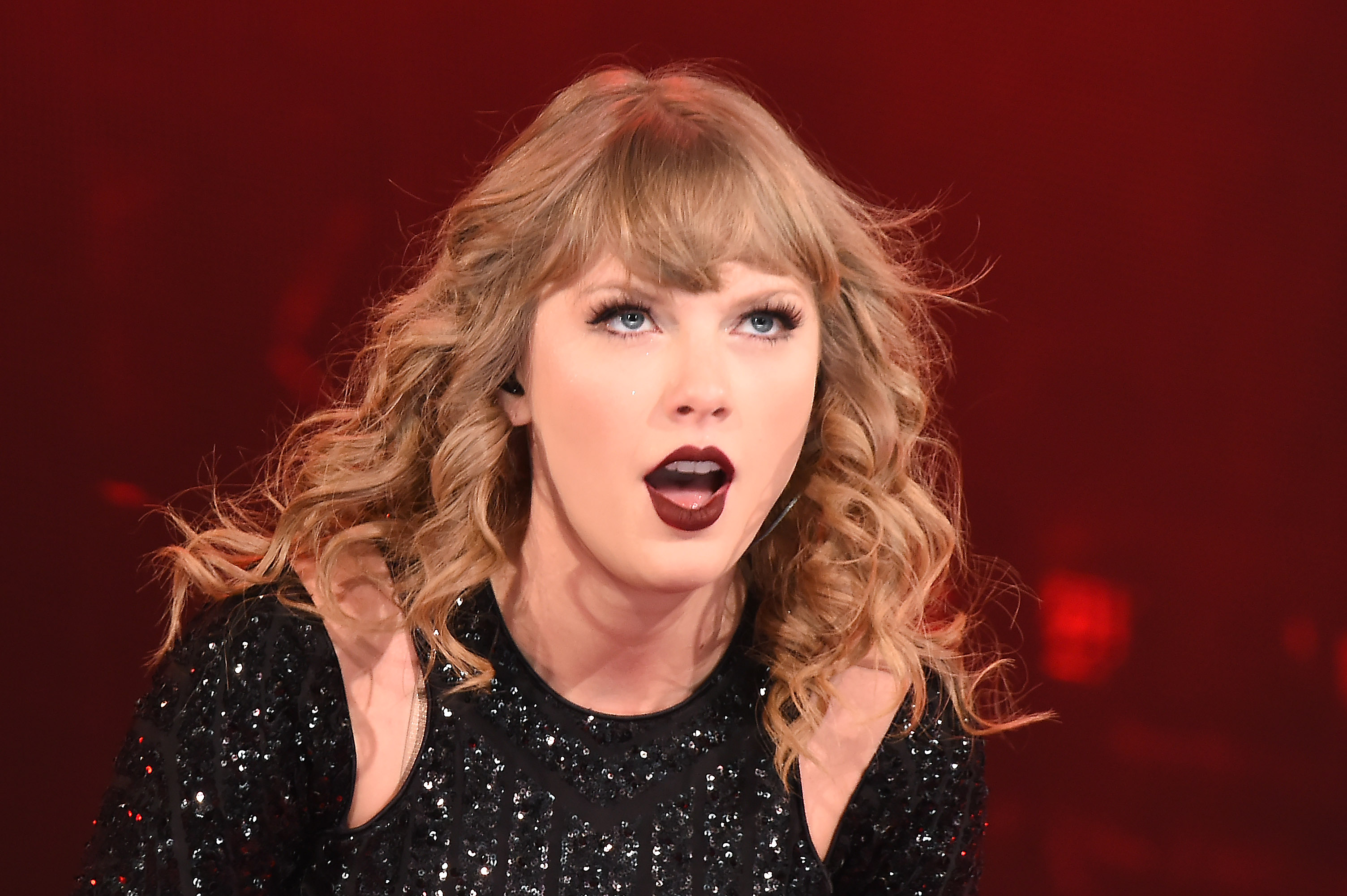 Taylor Swift Threw a Truly Epic New Year's Eve Costume Party