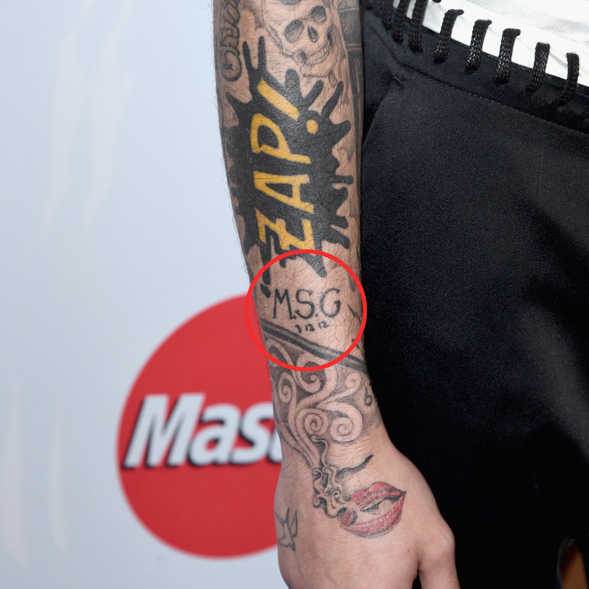 Hand Arm Hand Zayn Malik Tattoos : Zayn Malik 60 Tattoos Pictures And ...