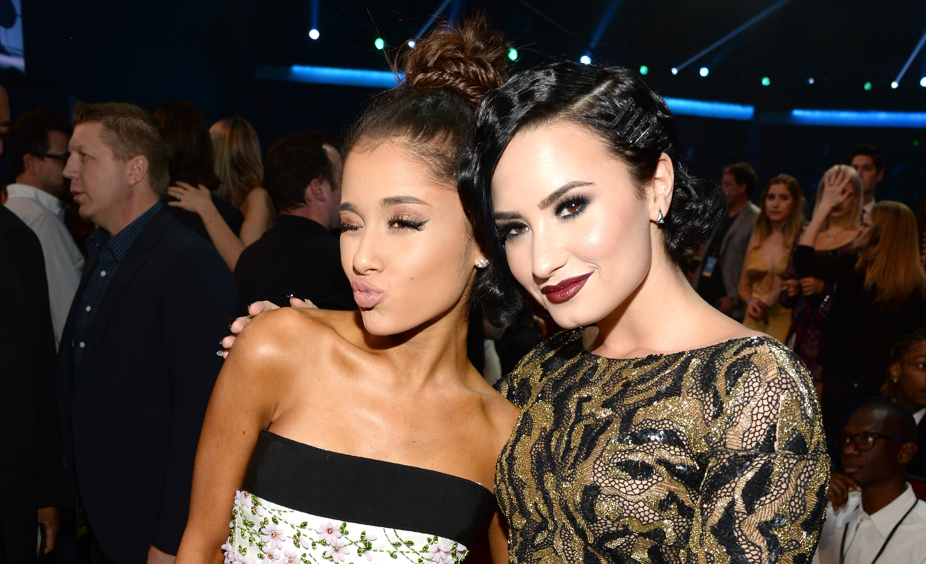 A Complete History Of Ariana Grande And Demi Lovatos Friendship