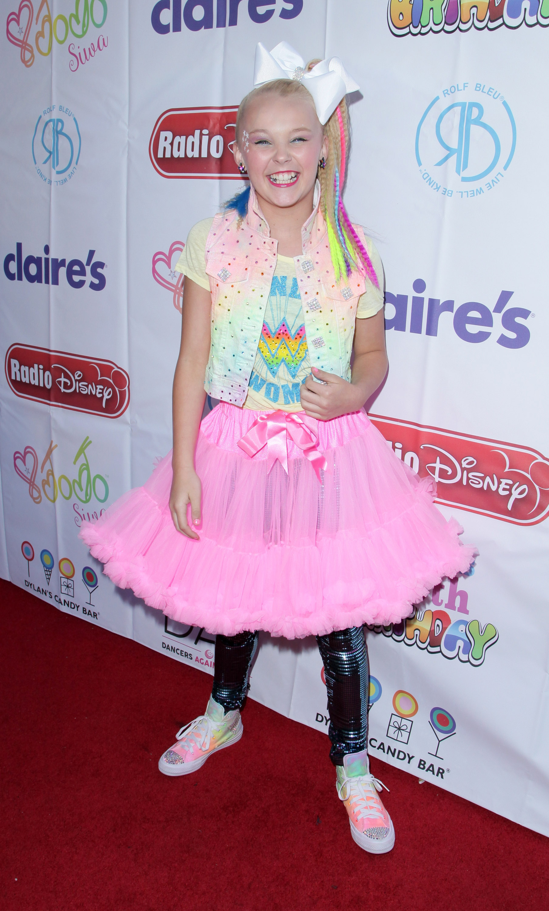 JoJo Siwa's Craziest Looks and Outfits: Tutus, Glitter, Rainbow