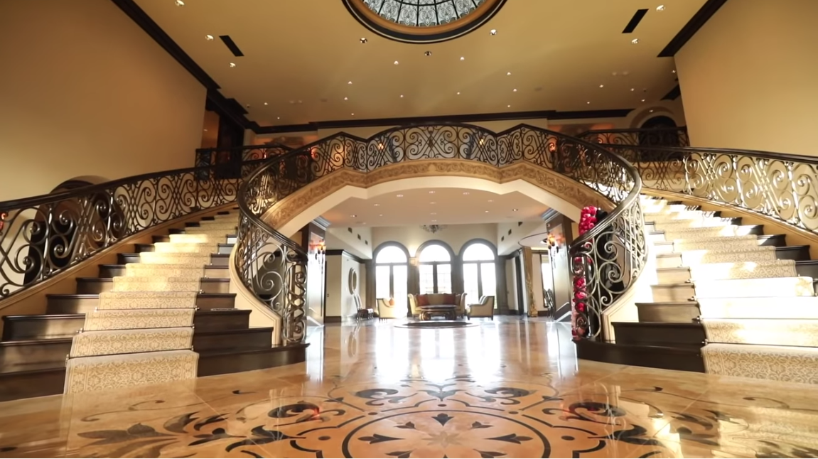 Photos from Inside Jeffree Star's $14.6 Million Mansion