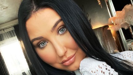 Fans Accuse Jaclyn Hill Of Posting 'Tone Deaf' Photo Amid Coronavirus Pandemic