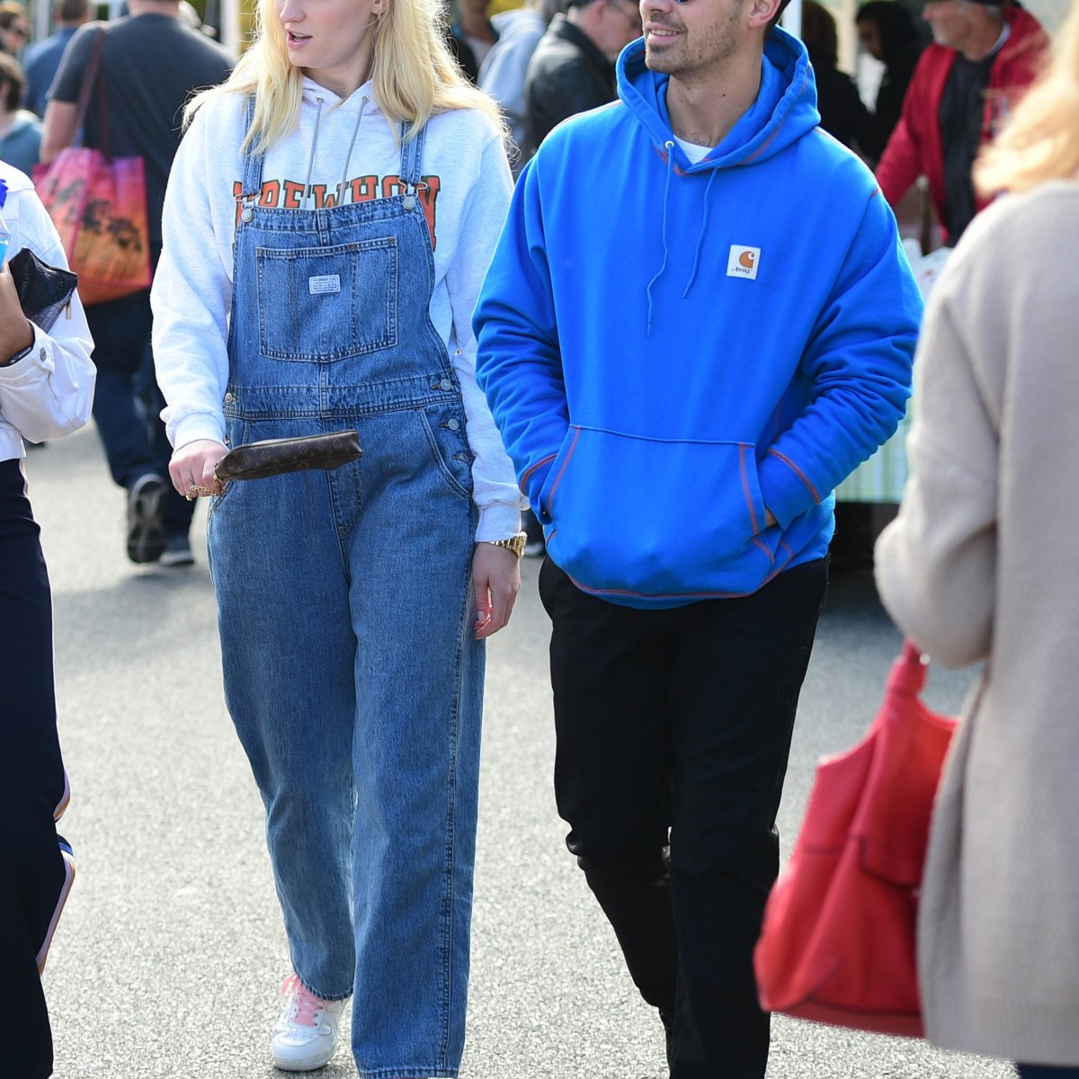 Sophie Turner Cradles Baby Bump at Met Gala With Joe Jonas