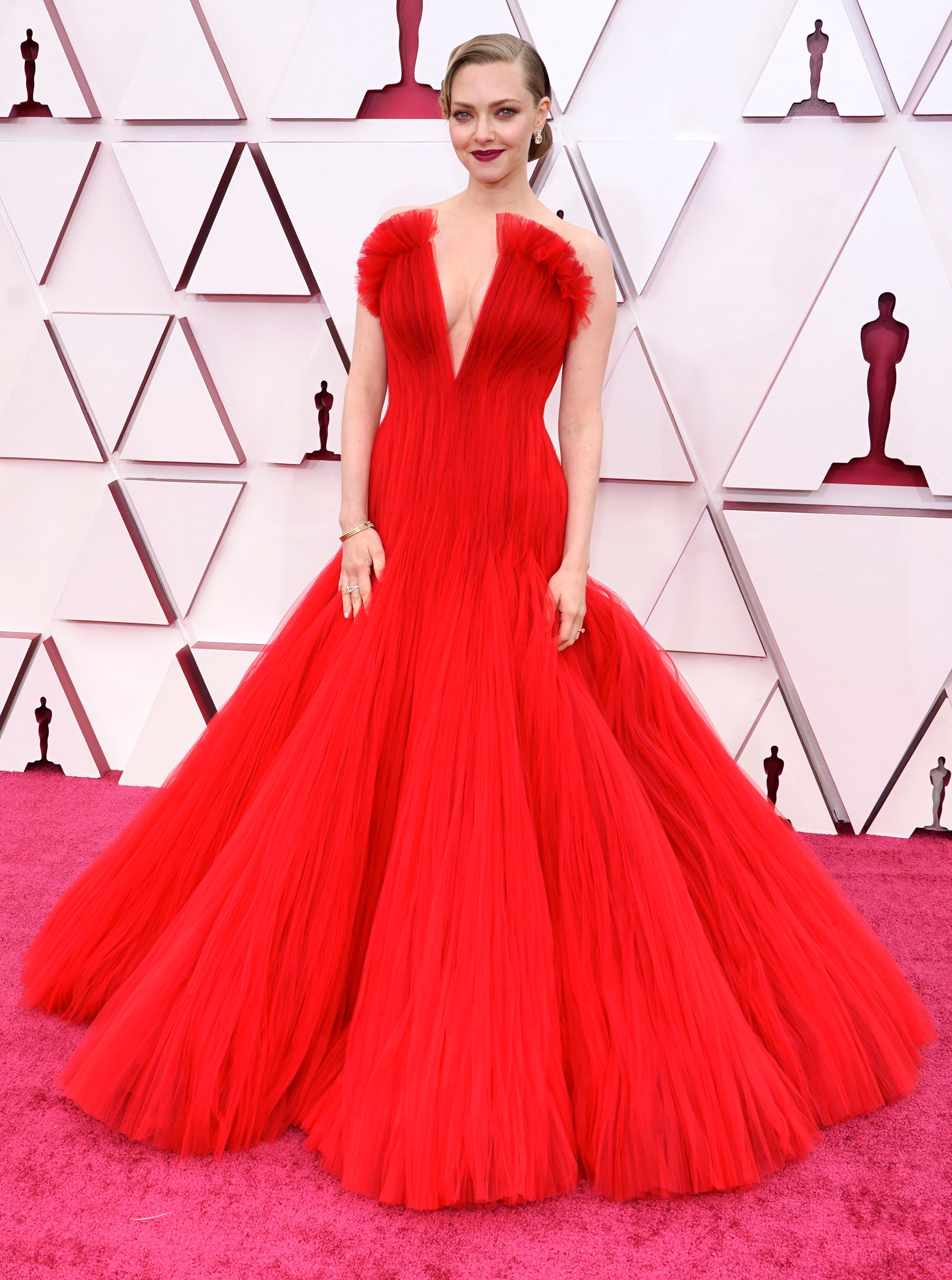 Oscars 2021 Red Carpet Photos See Zendaya and More Stars' Looks