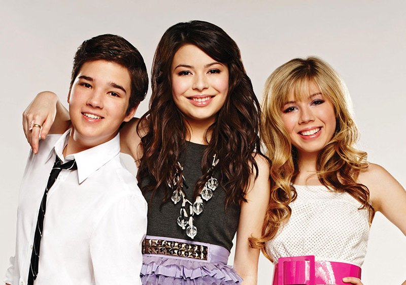 Where Is Sam In Icarly Reboot Stars Address Jennette S Absence