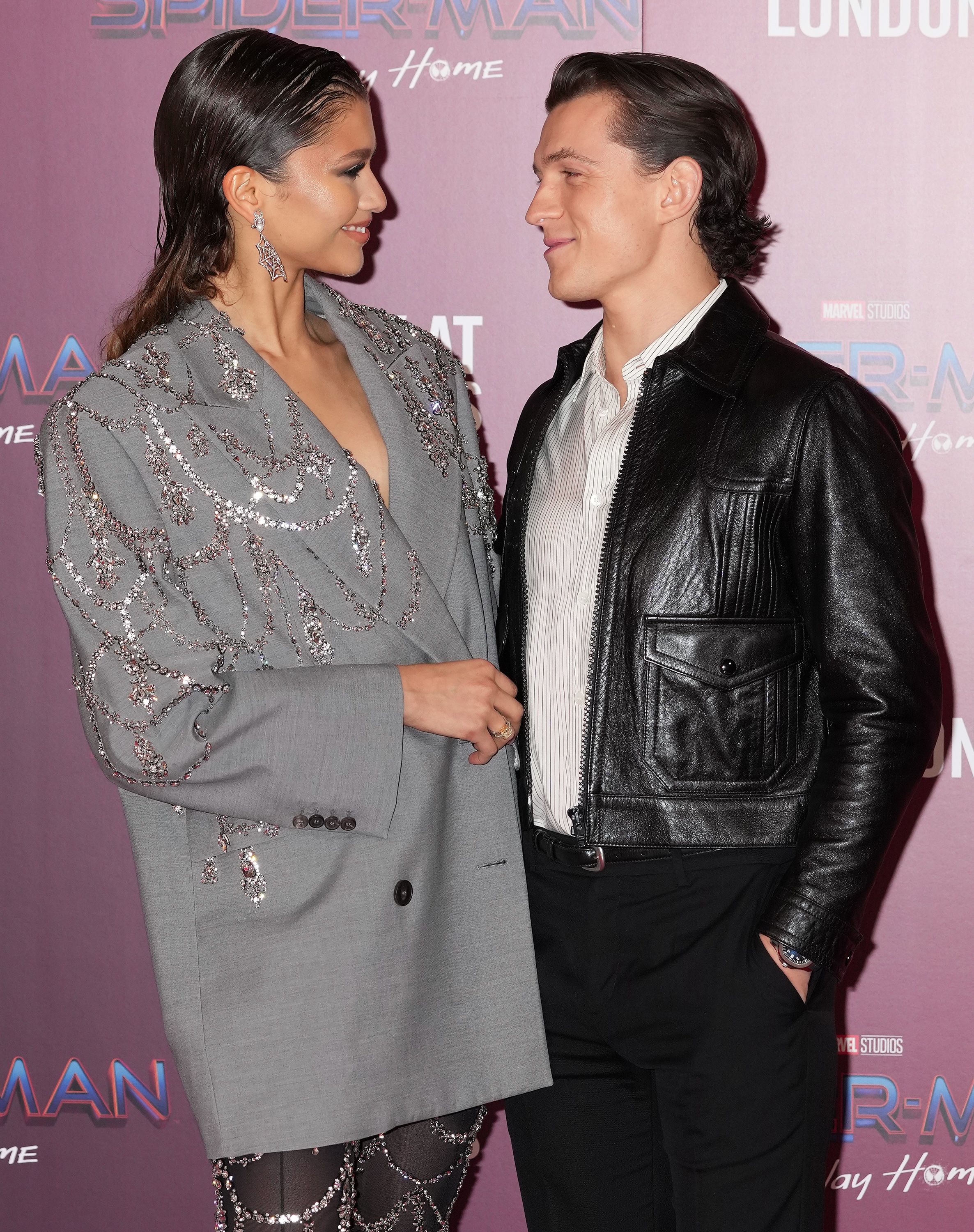 How Tom Holland and Zendaya Address Their Height Difference J14