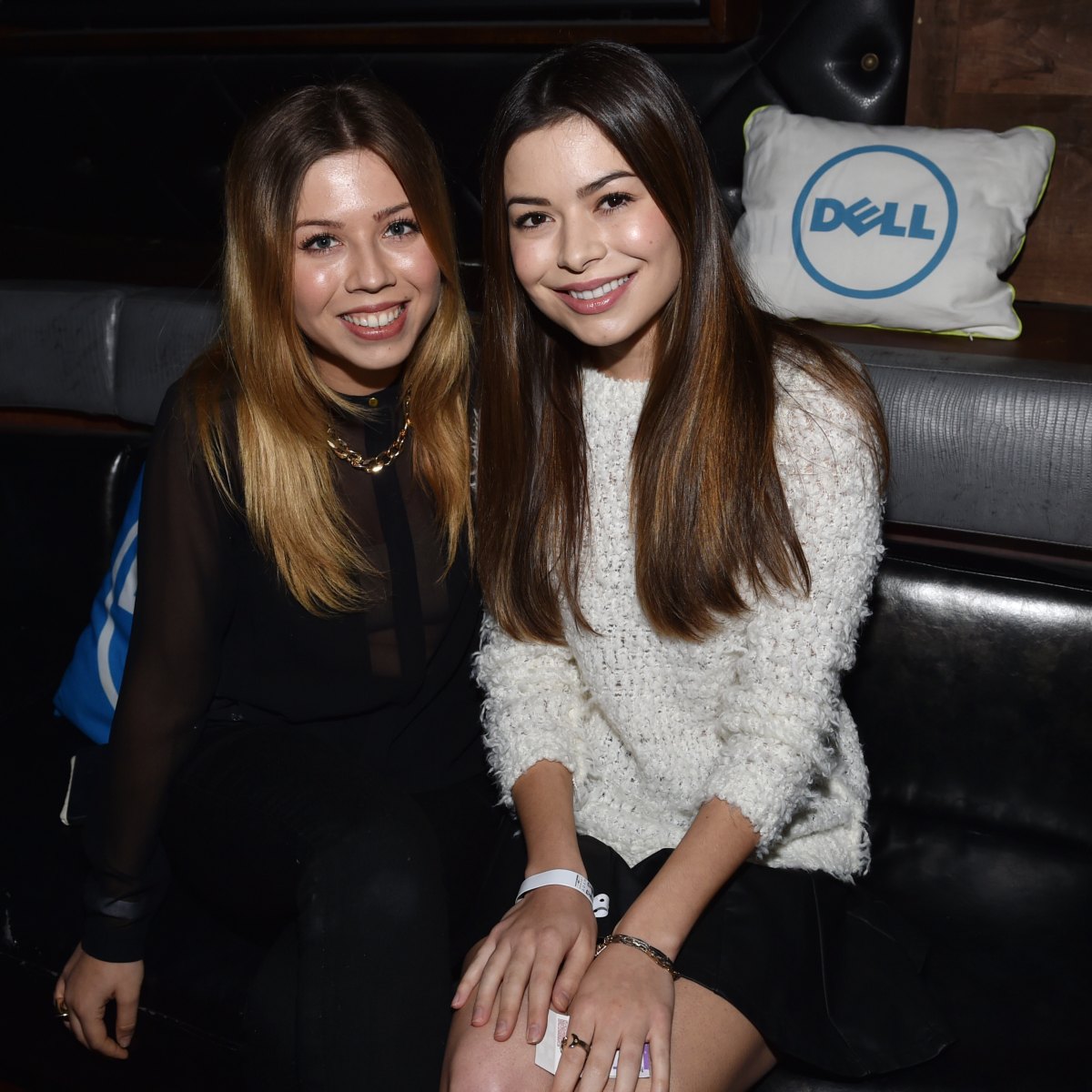 1200px x 1200px - How Miranda Cosgrove Supports 'iCarly' Costar Jennette McCurdy