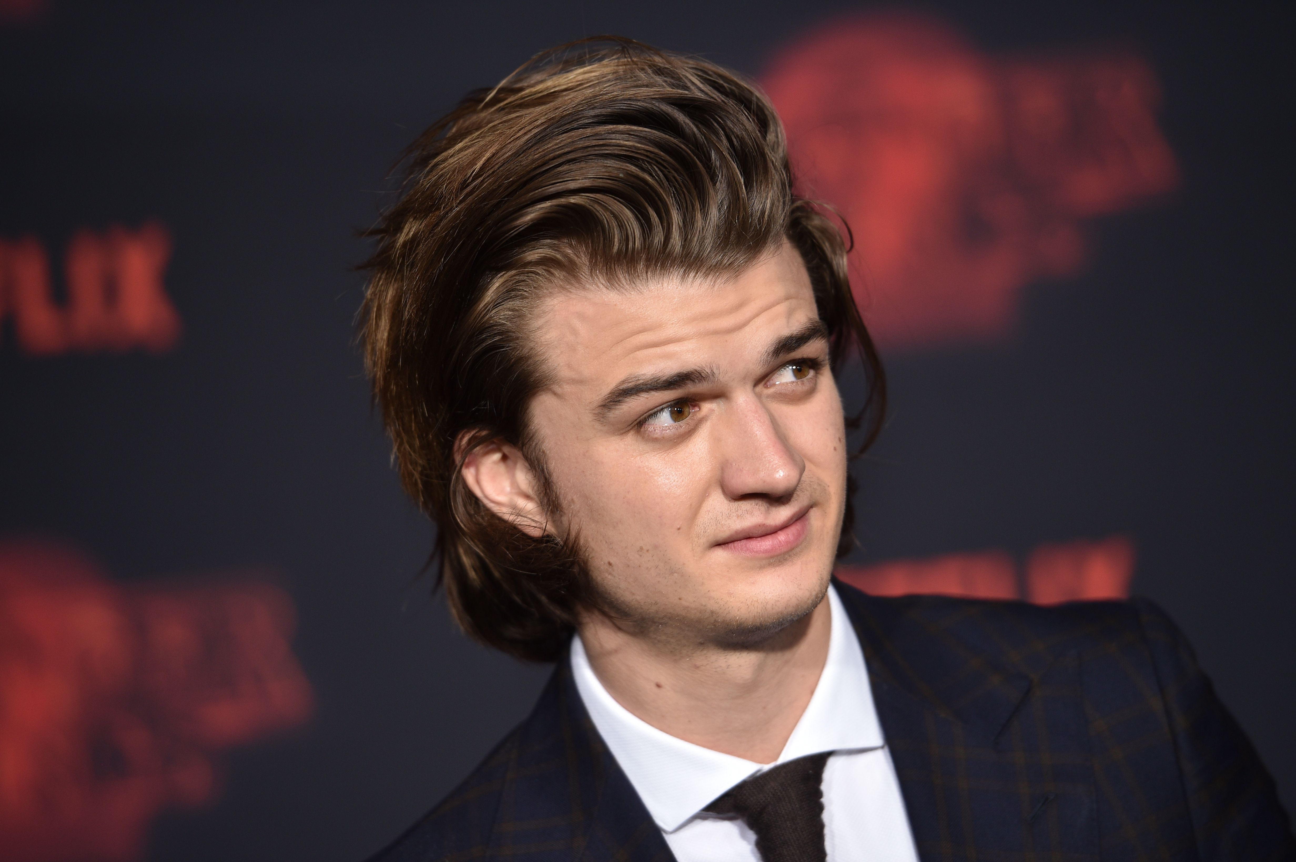 trying to style my hair like Joe Keery from Stranger Things - YouTube