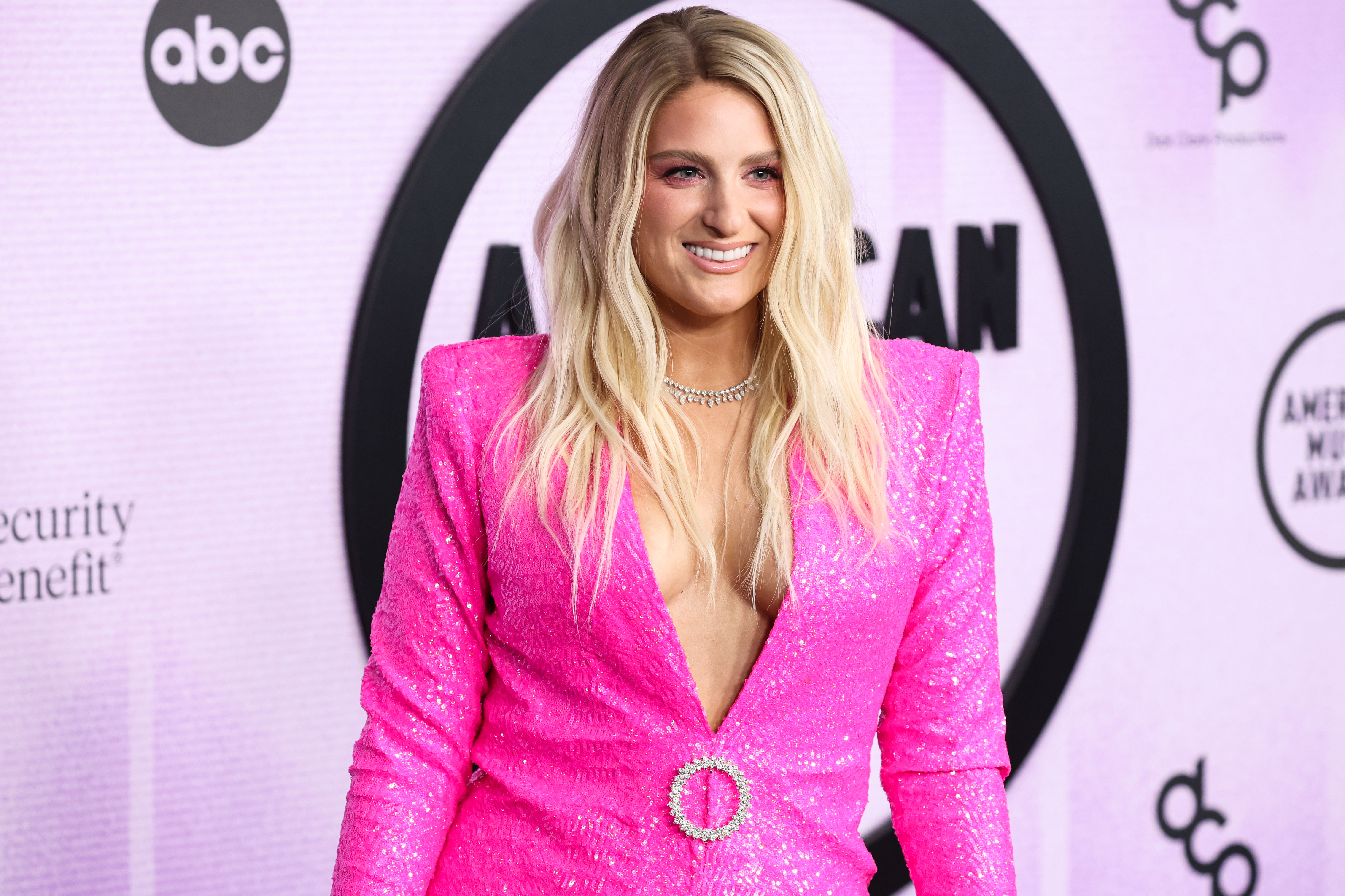 Meghan Trainor wants to get pregnant 'immediately' so she can have SIX  children with Daryl Sabara