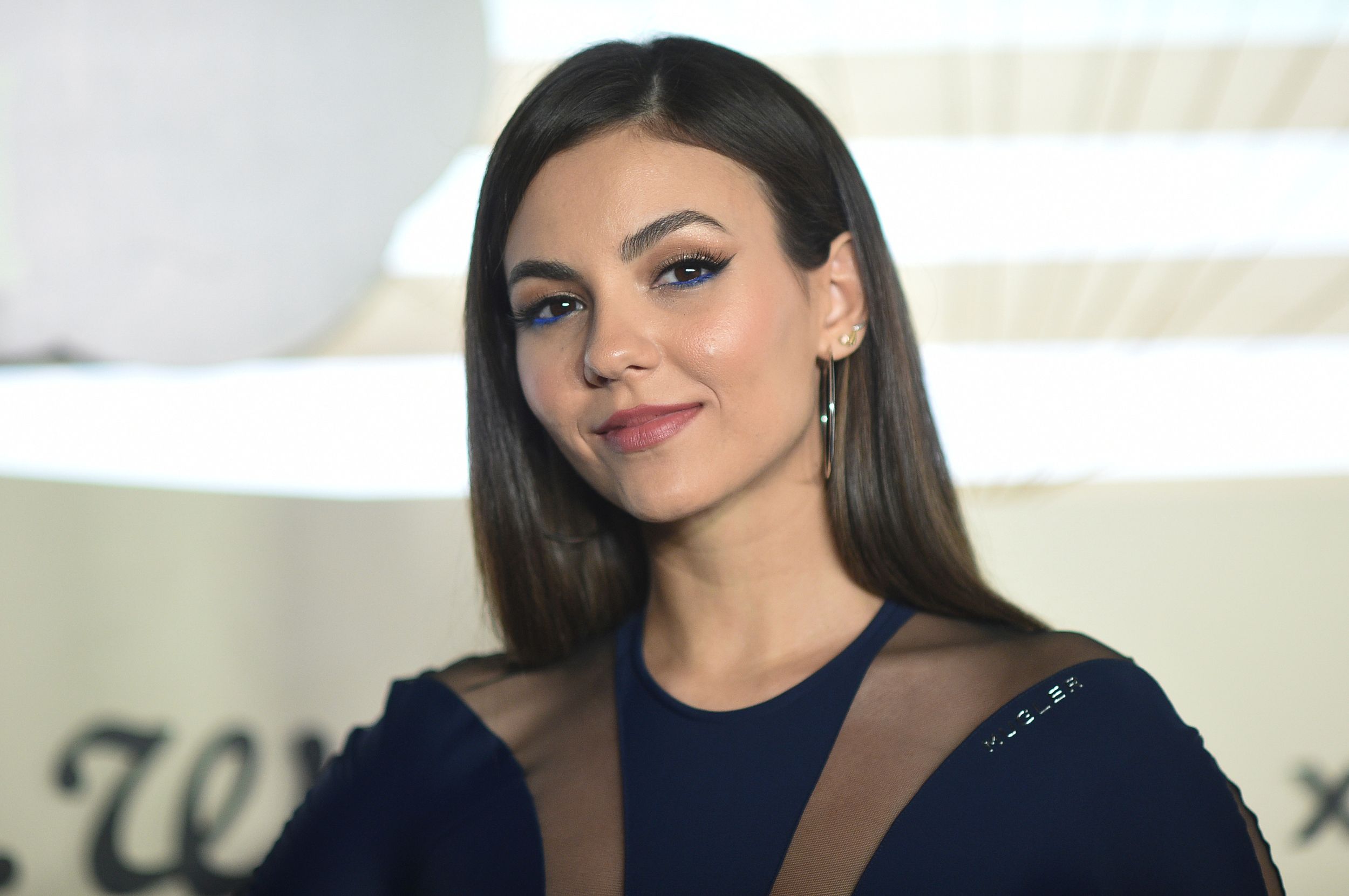 2500px x 1661px - Victoria Justice Dating History: Ex-Boyfriends, Past Relationships