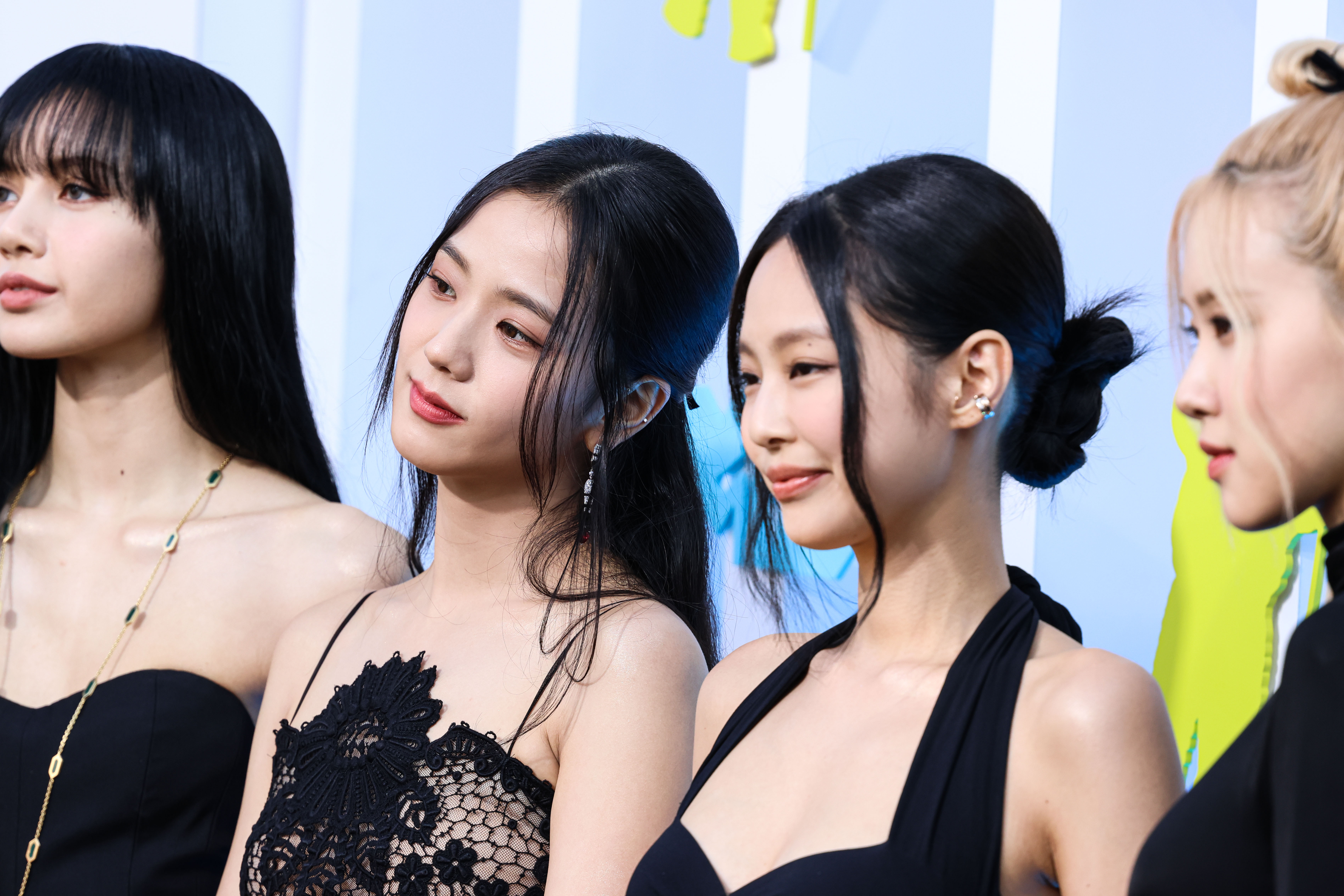 Blackpink's Style Evolution — Blackpink K-Pop Fashion Lisa Ji-Soo Rosé  Jennie