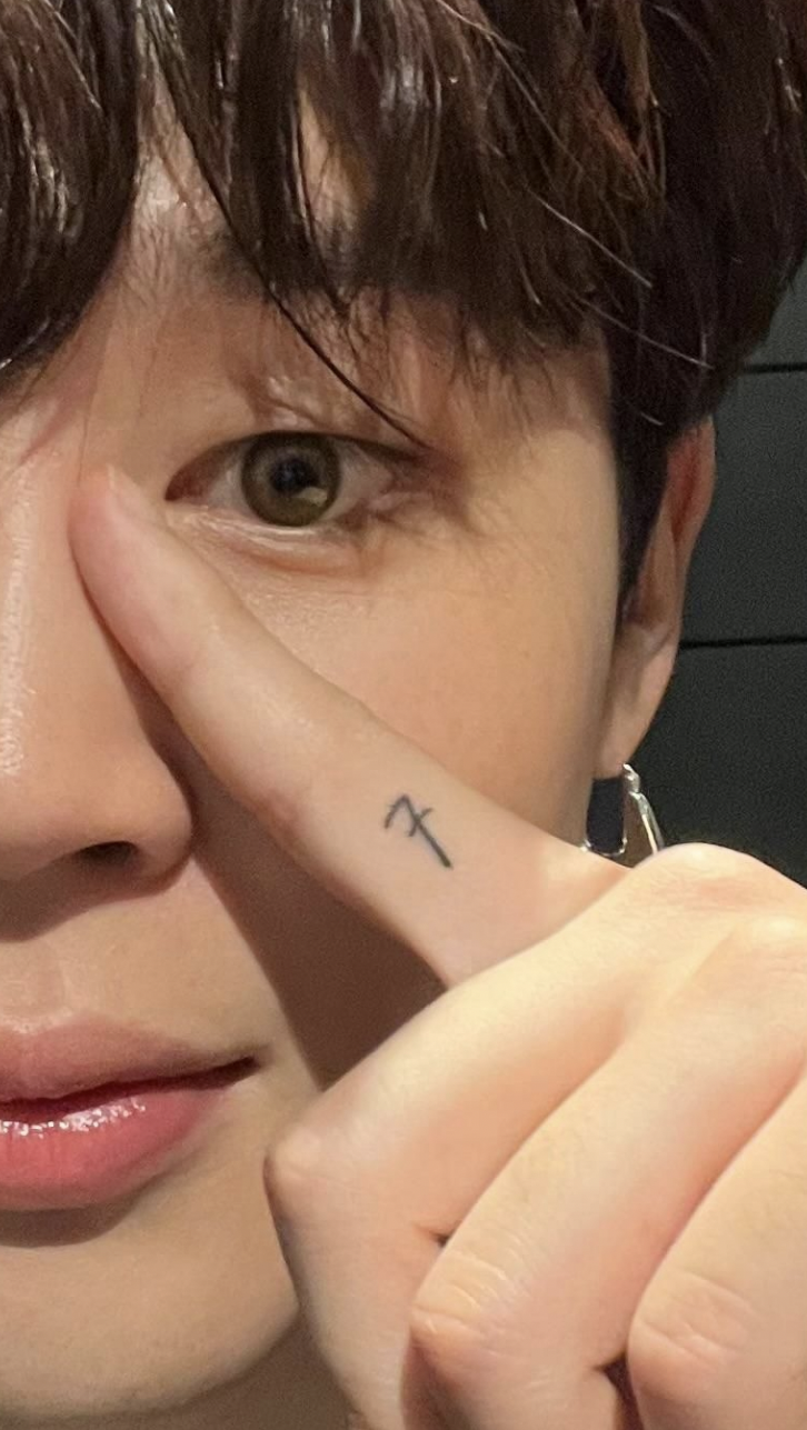 BTS: Jimin explains the reason behind his number '13' tattoo; gets brutally  roasted by fellow members