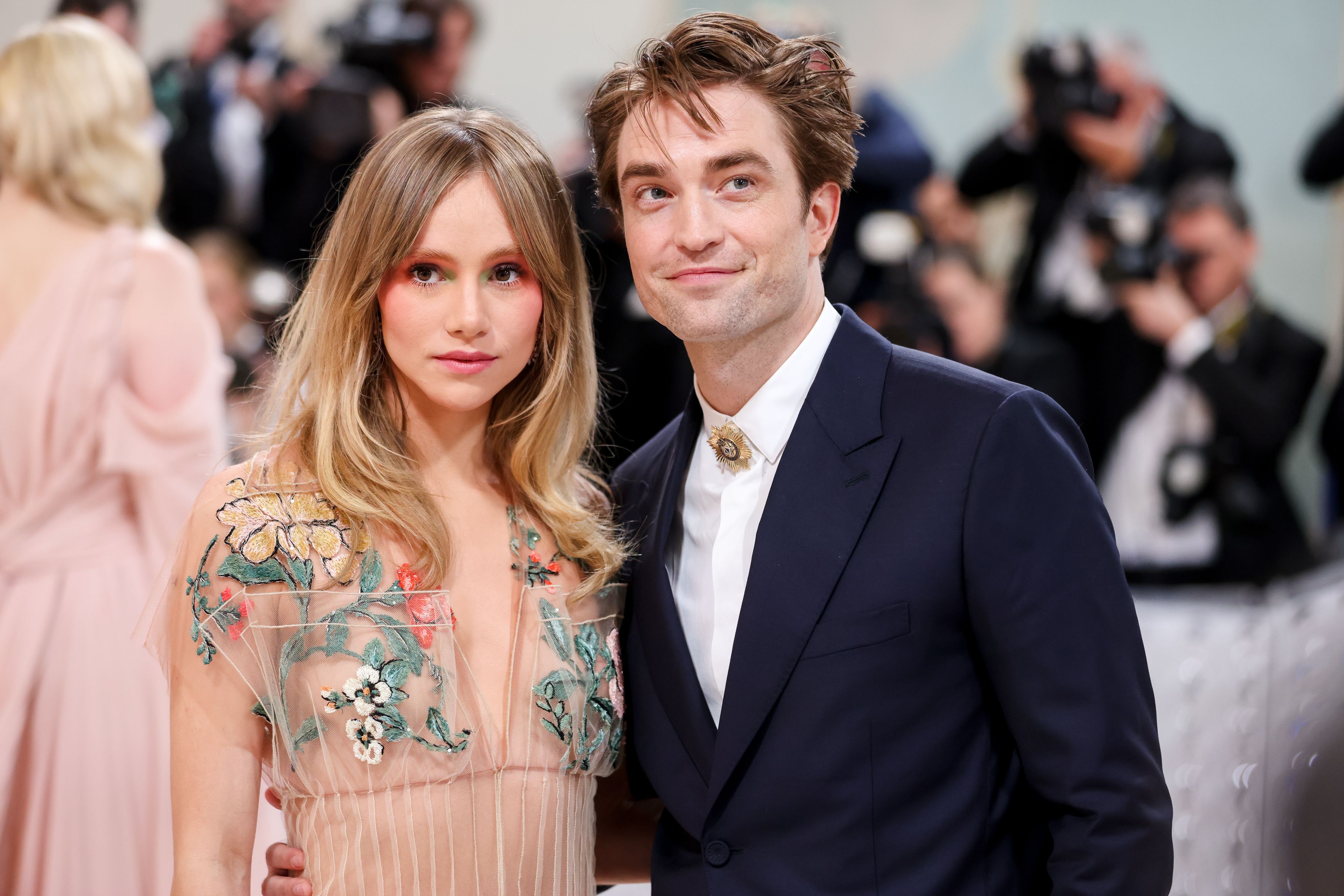 Robert Pattinson Fiancee Suki Waterhouse Music Acting More J 14