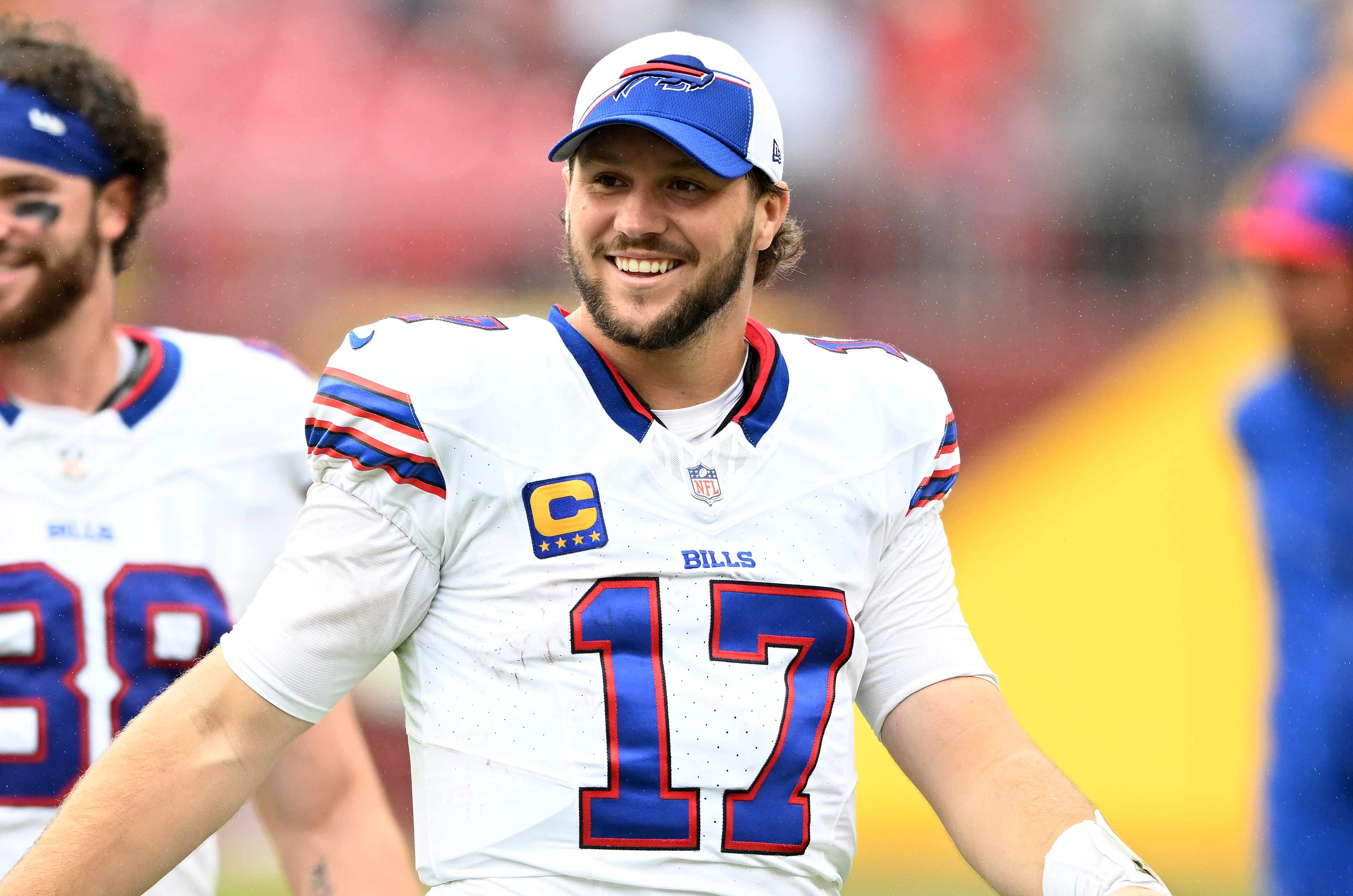 Josh Allen's girlfriend: QB 'ghosted me' for a year after first date